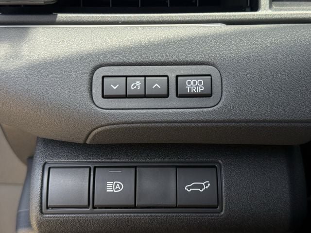 New 2026 Toyota C-HR AWD/4WD image 22