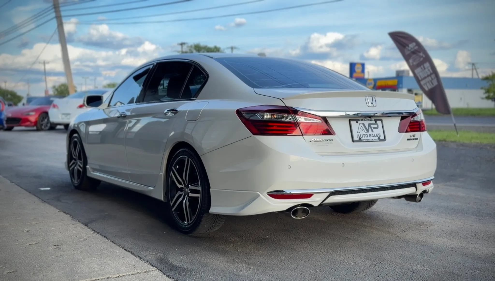 Used 2016 Honda Accord Touring image 5