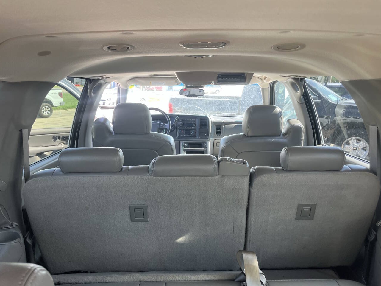 Used 2005 GMC Yukon XL SLT w/ SLT Preferred Equipment Group AWD/4WD image 15