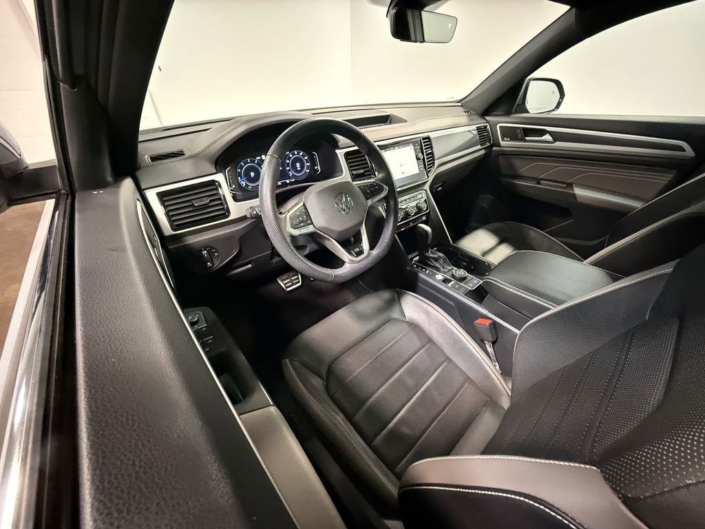 Used 2023 Volkswagen Atlas Cross Sport SEL Premium R-Line video 2