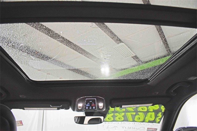 Used 2025 Jeep Grand Cherokee Summit image 30