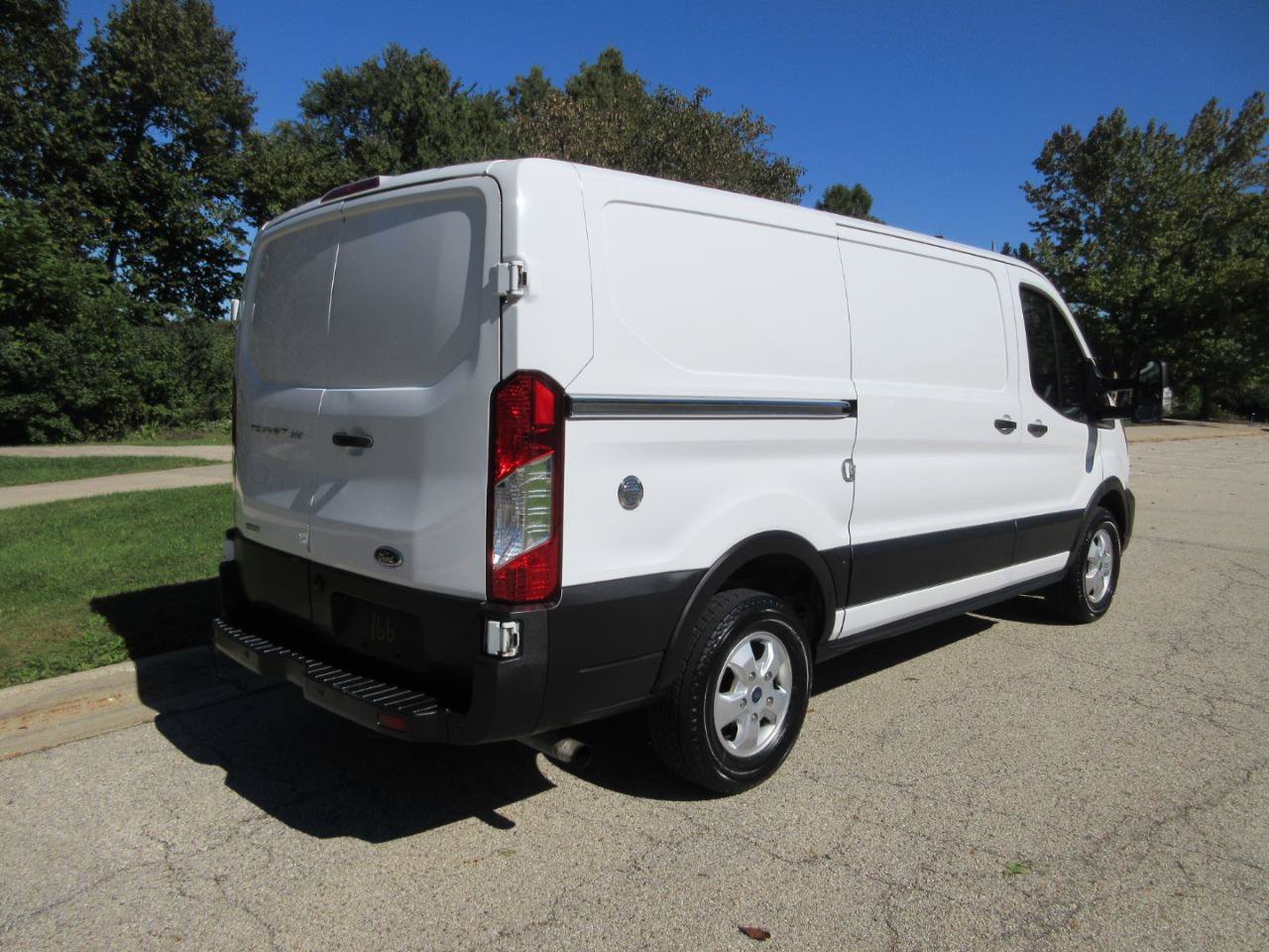 Used 2020 Ford Transit 250 Low Roof RWD image 8