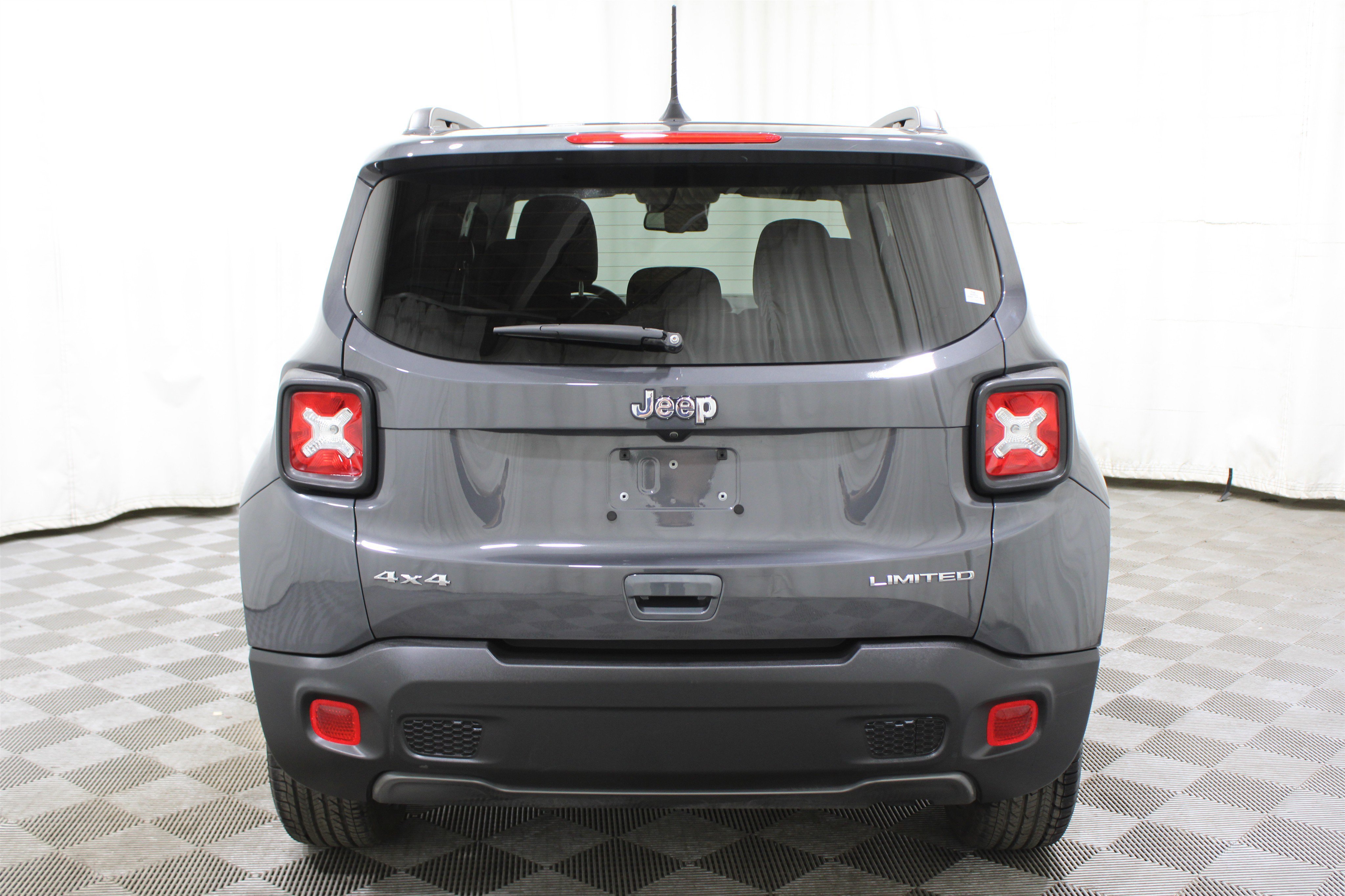 Used 2023 Jeep Renegade Limited image 34