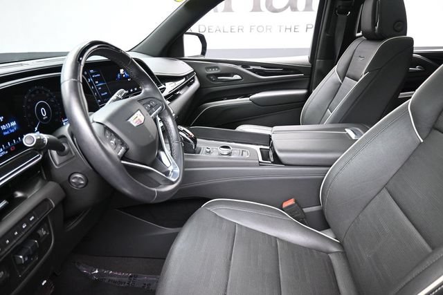 Used 2024 Cadillac Escalade Sport AWD/4WD image 16