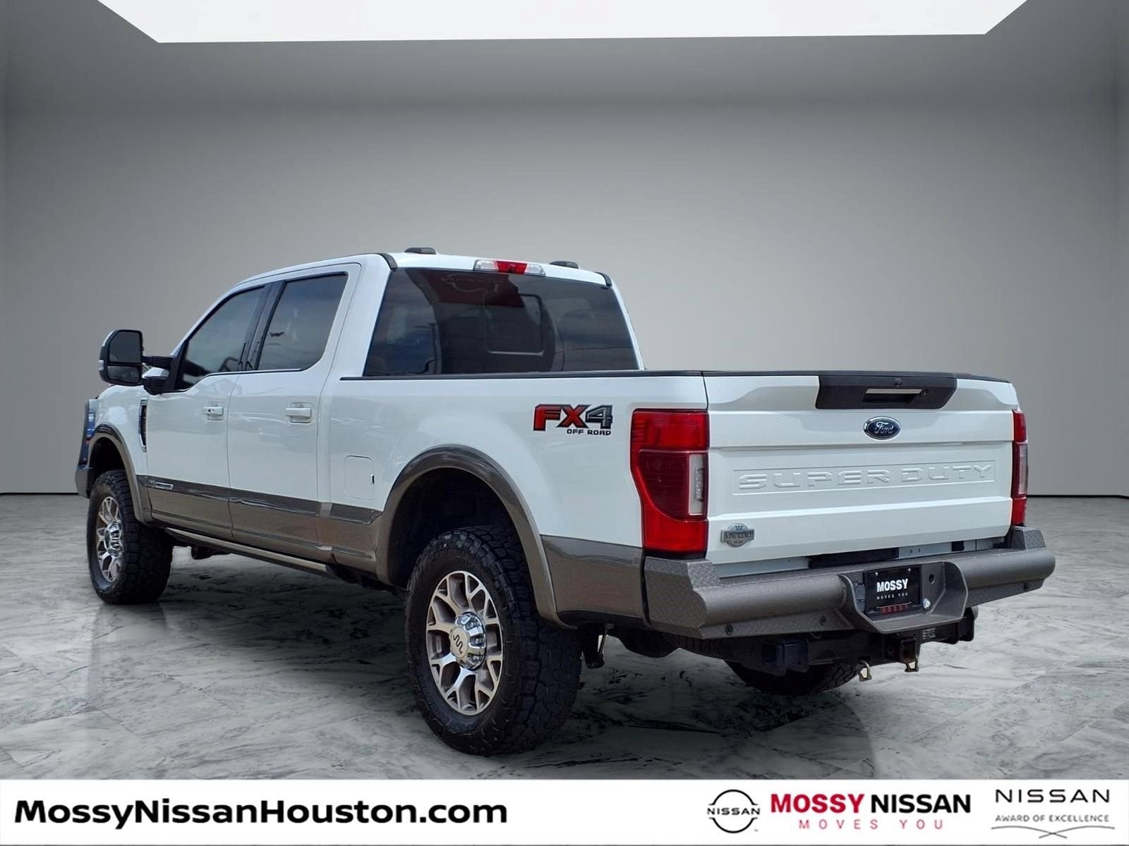 Used 2022 Ford F250 King Ranch w/ King Ranch Ultimate Package AWD/4WD image 2