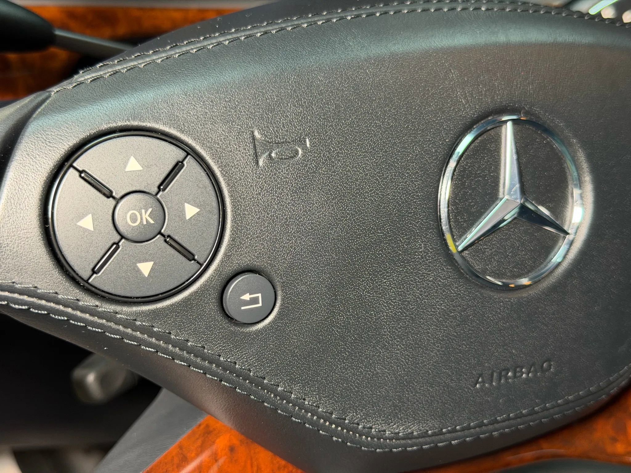 Used 2013 Mercedes-Benz S 550 w/ Sport Pkg Plus One image 42