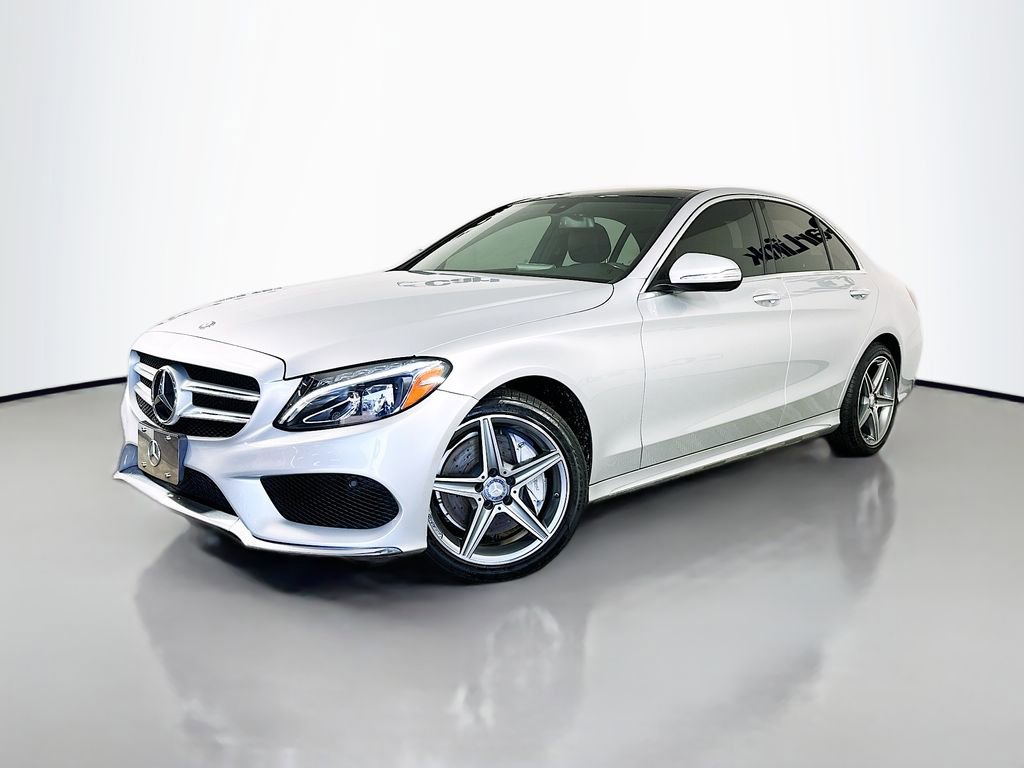 Used 2015 Mercedes-Benz C 300 4MATIC Sedan image 3