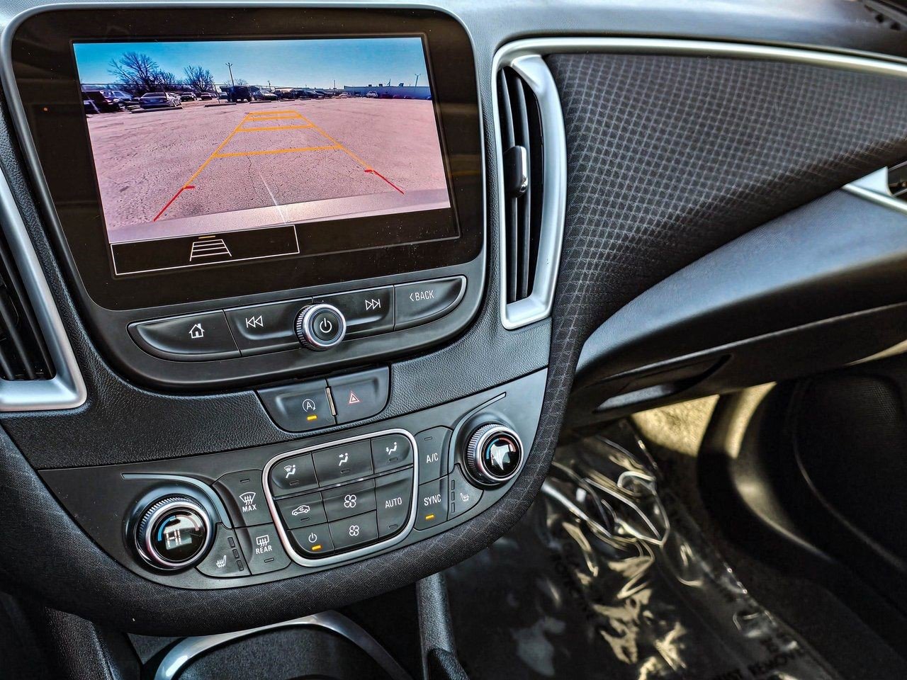 Certified 2025 Chevrolet Malibu LT FWD image 20