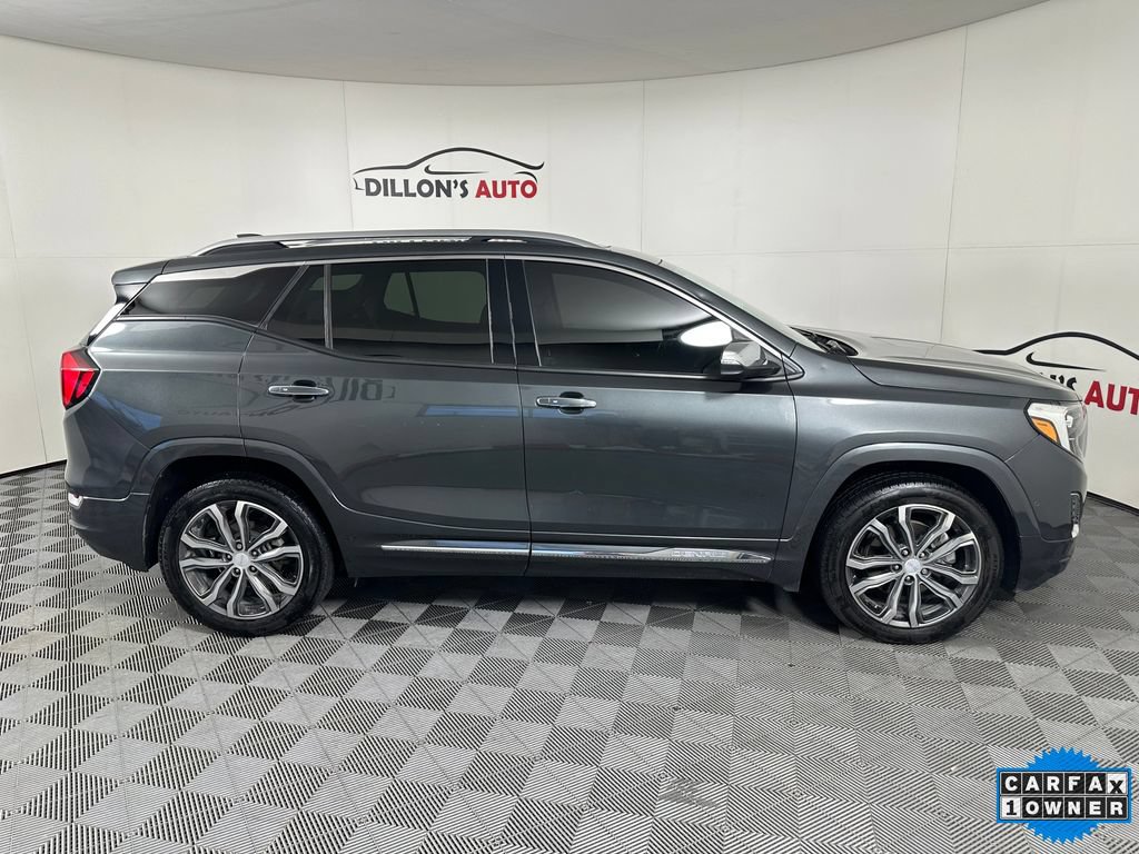 Used 2020 GMC Terrain Denali w/ GMC Pro Grade Package AWD/4WD image 9
