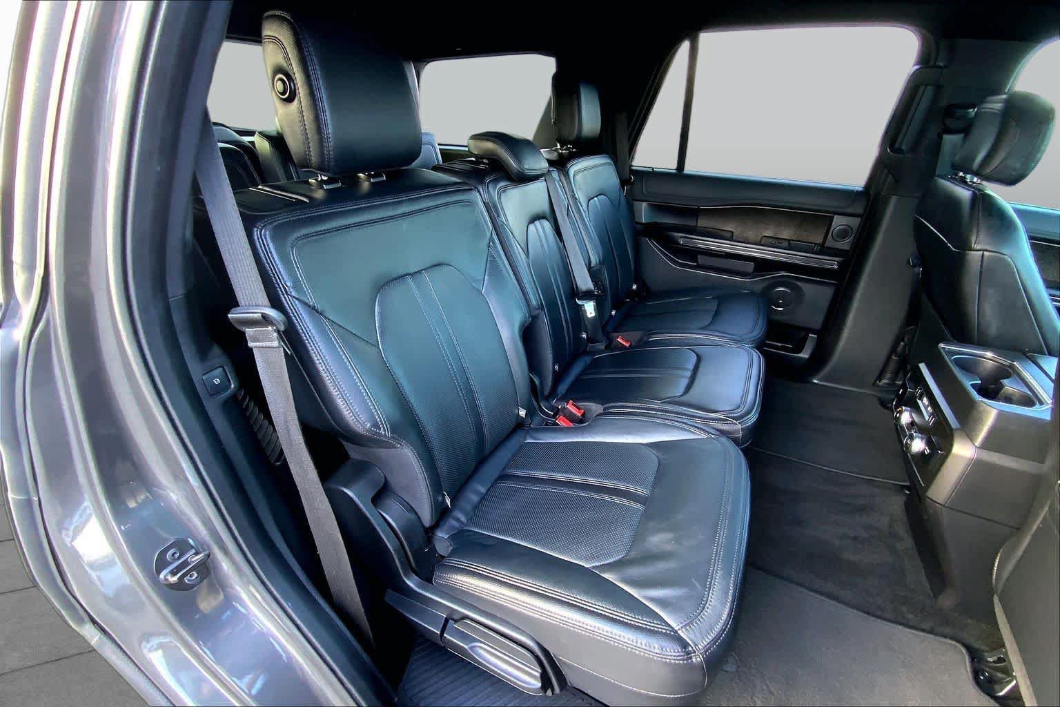 Used 2019 Ford Expedition Limited RWD image 19
