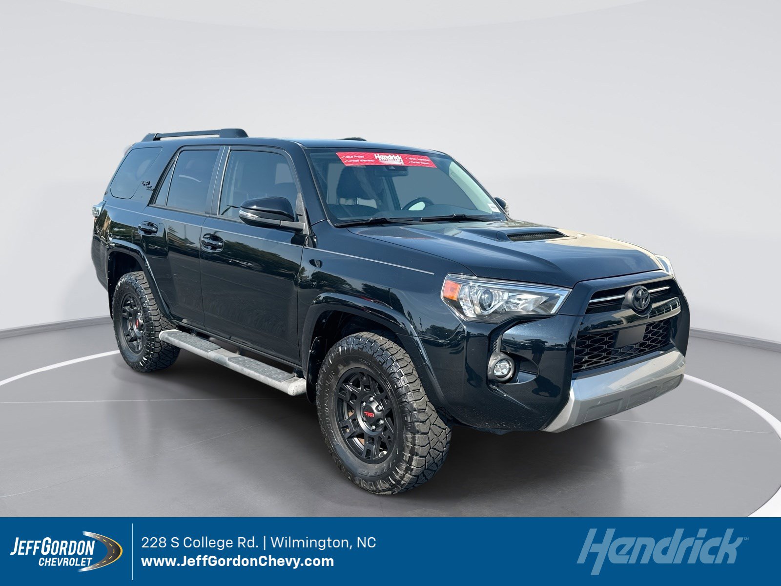 Used 2021 Toyota 4Runner TRD Off-Road Premium w/ Moonroof Package AWD/4WD image 1