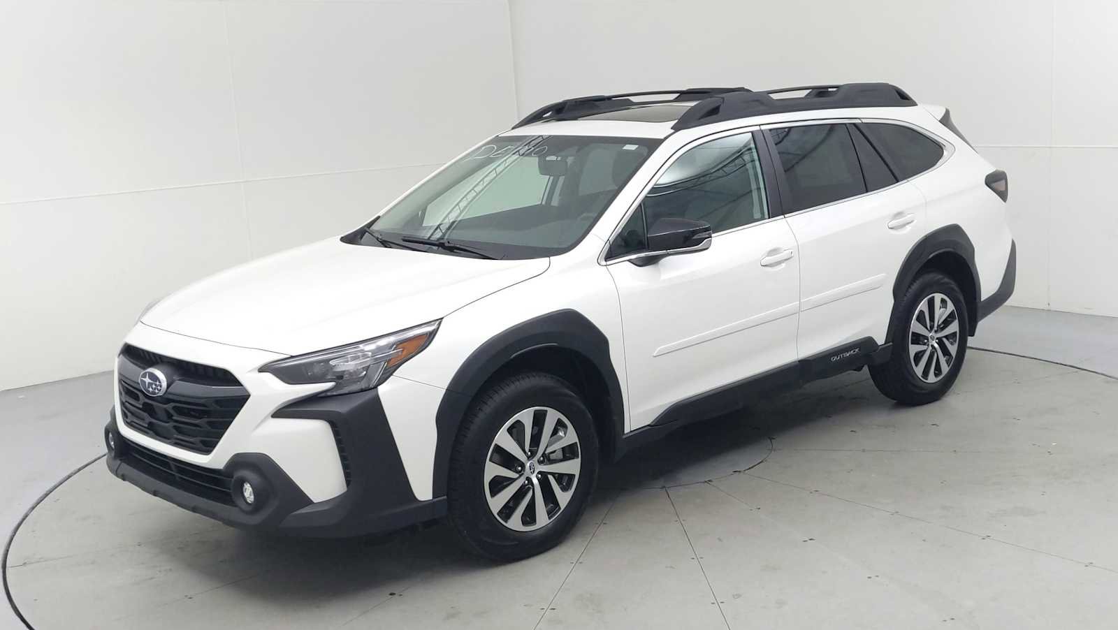 Used 2025 Subaru Outback Premium w/ Popular Package #1A image 3