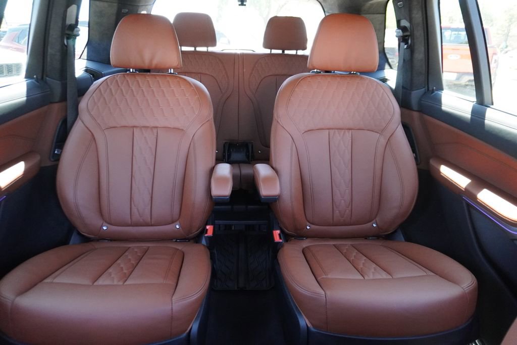 Used 2025 BMW X7 xDrive40i w/ M Sport Package AWD/4WD image 30