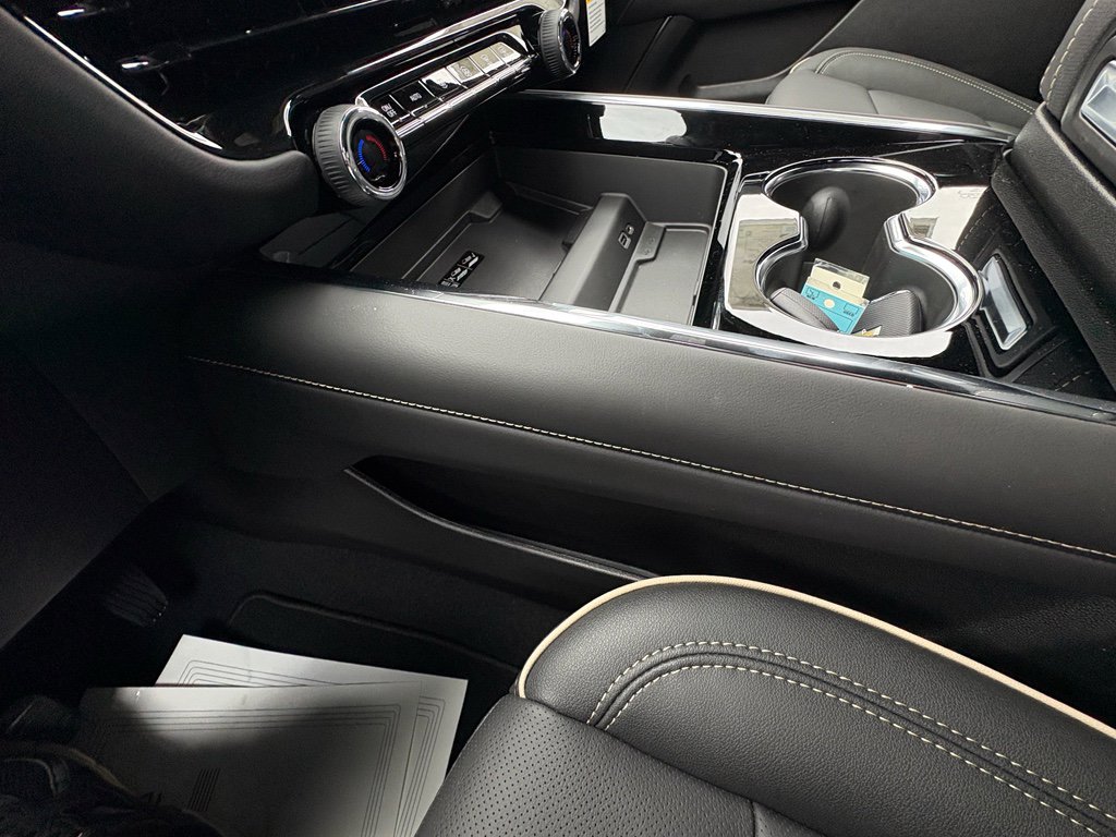 New 2026 Chevrolet Suburban Premier w/ Sun And Tow Package image 23