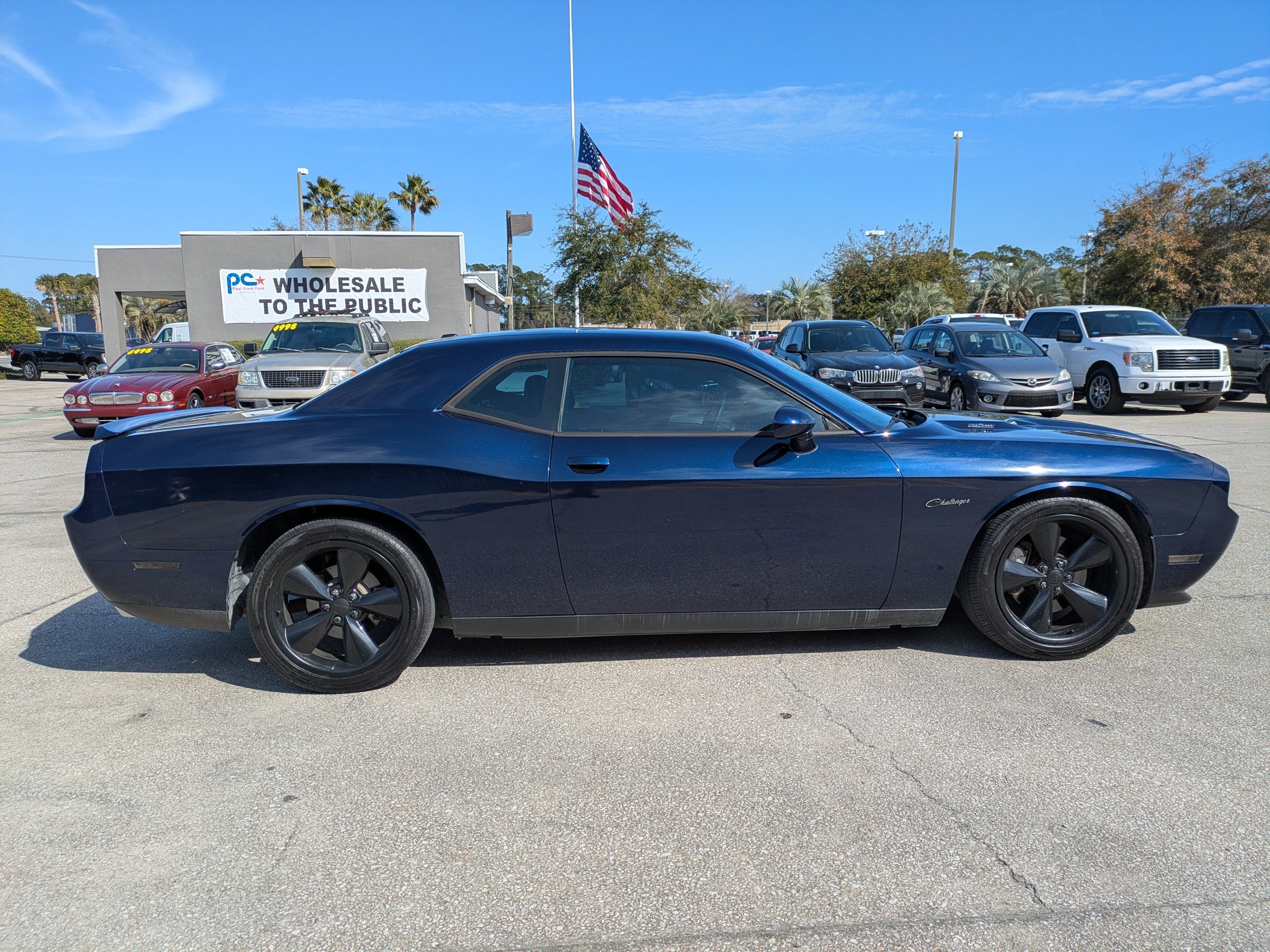 Used 2013 Dodge Challenger R/T image 3