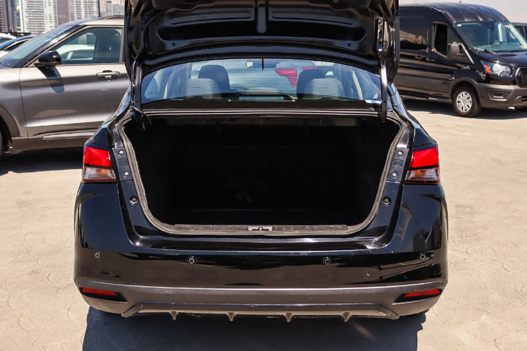 Used 2025 Nissan Versa S w/ Trunk Package FWD image 27