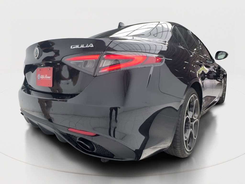 New 2025 Alfa Romeo Giulia RWD image 4