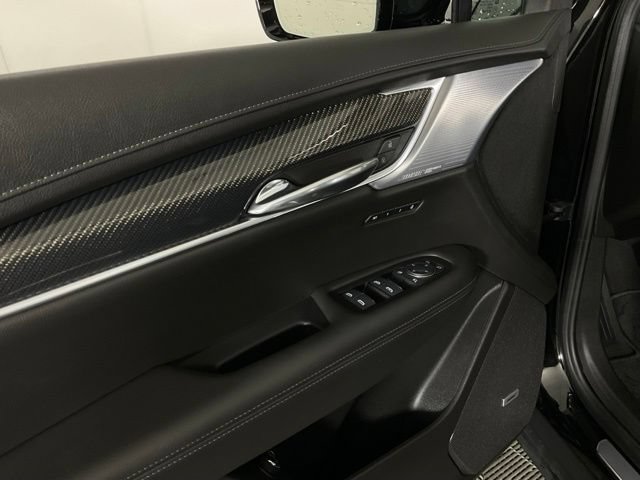 Certified 2025 Cadillac XT6 Sport w/ Technology Package AWD/4WD image 26