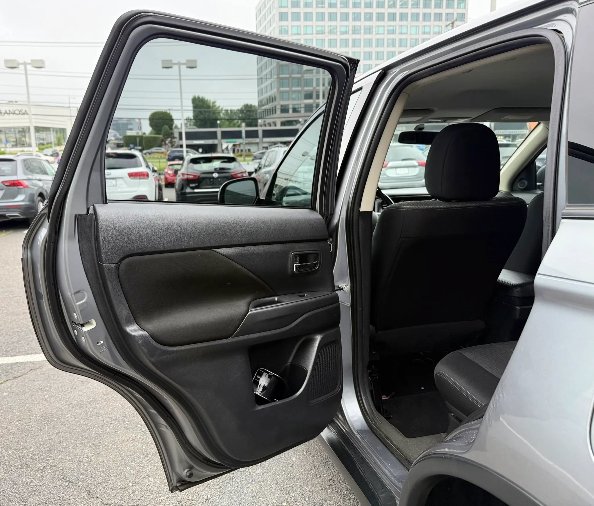 Used 2015 Mitsubishi Outlander ES FWD image 22