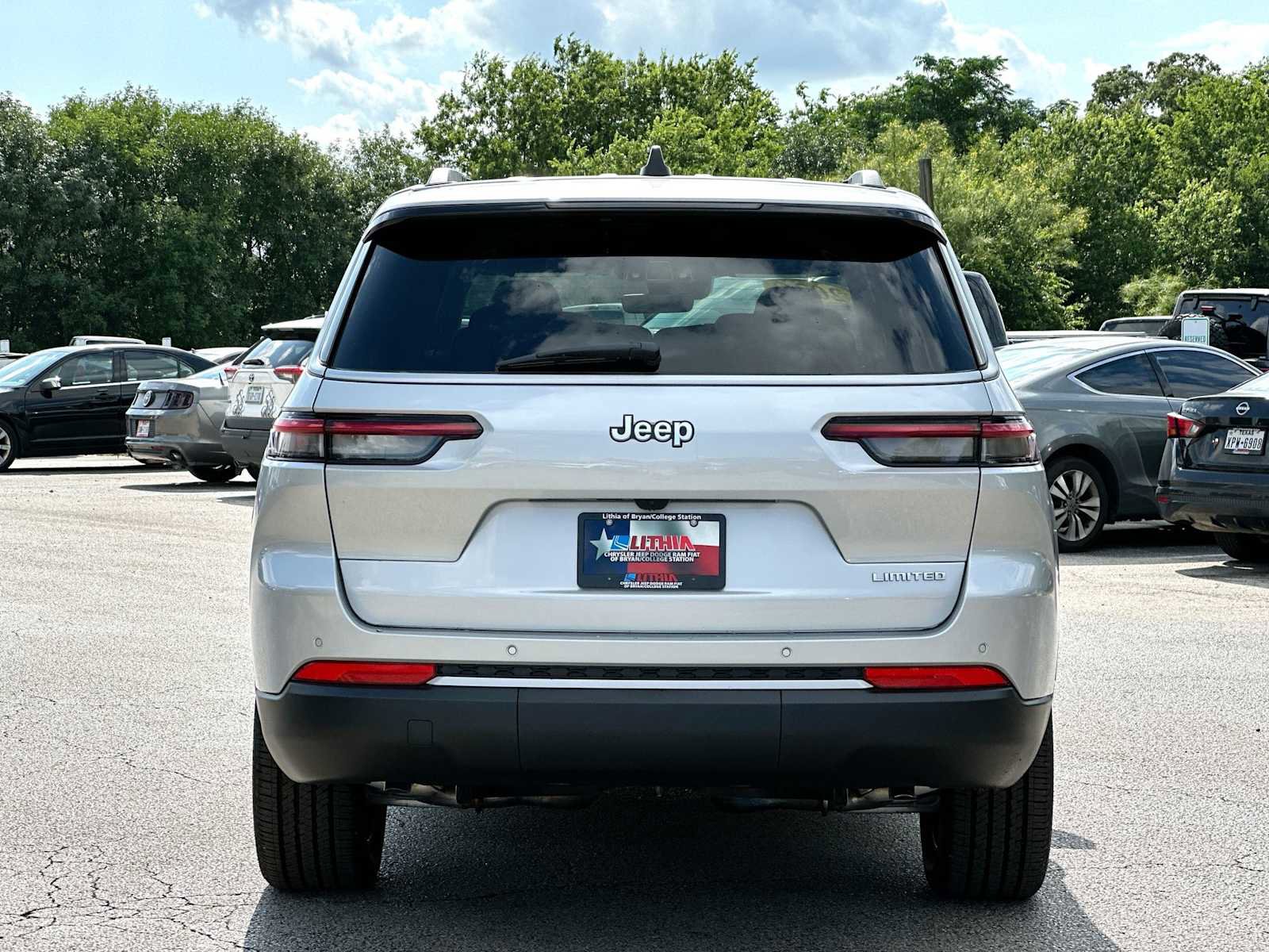 New 2026 Jeep Grand Cherokee L Limited RWD image 14