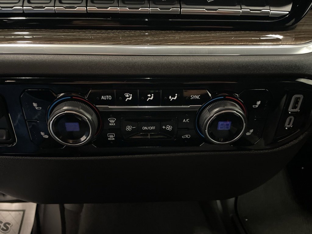 Used 2024 Chevrolet Silverado 1500 LT image 26