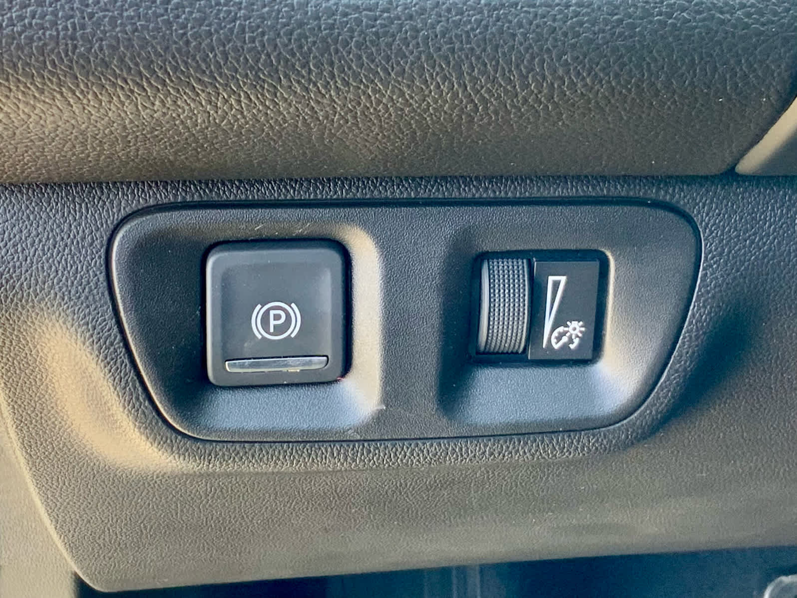 Used 2019 GMC Acadia Denali image 47