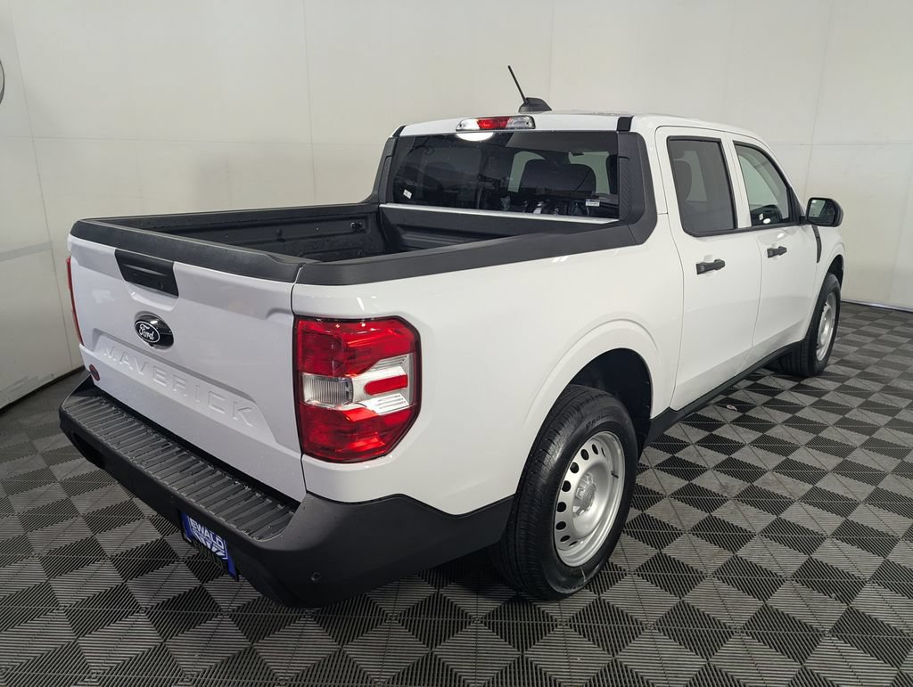 Used 2025 Ford Maverick XL w/ Equipment Group 102A AWD/4WD image 10