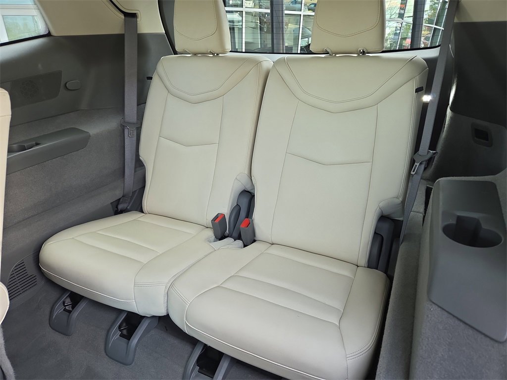 Used 2022 Cadillac XT6 Premium Luxury w/ Technology Package image 14