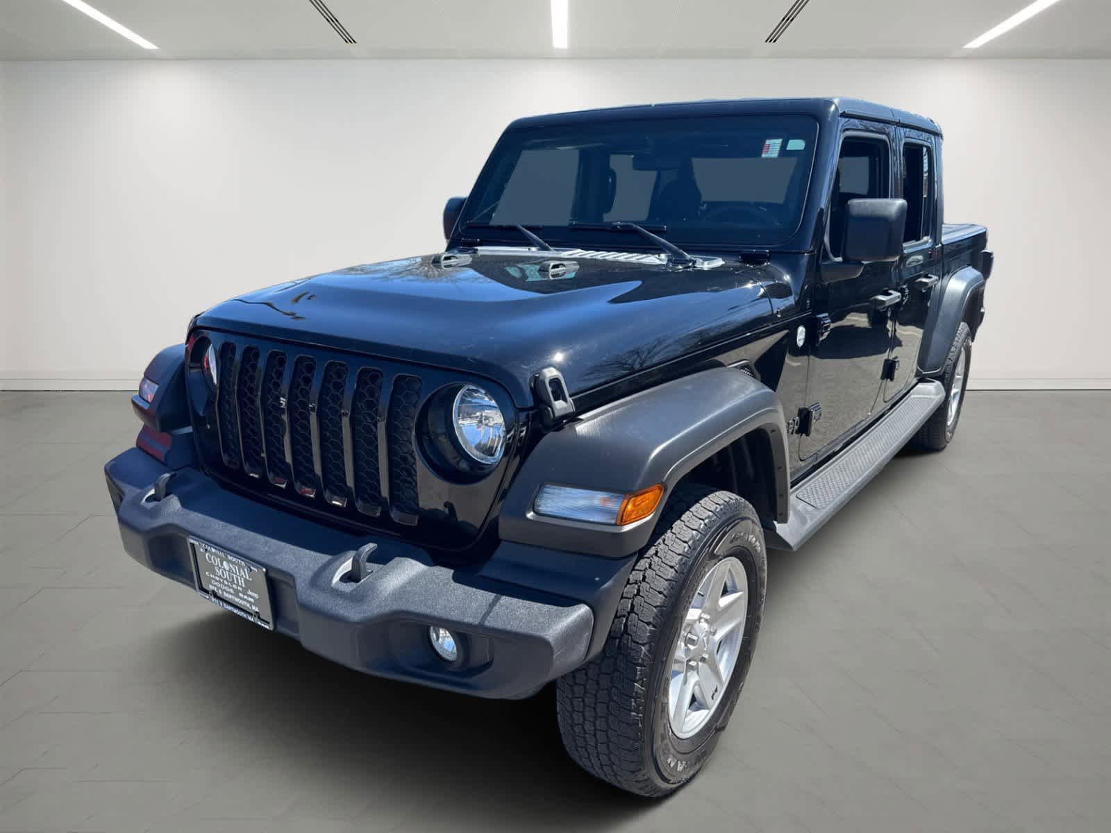 Used 2020 Jeep Gladiator Sport w/ Quick Order Package 24S AWD/4WD image 2