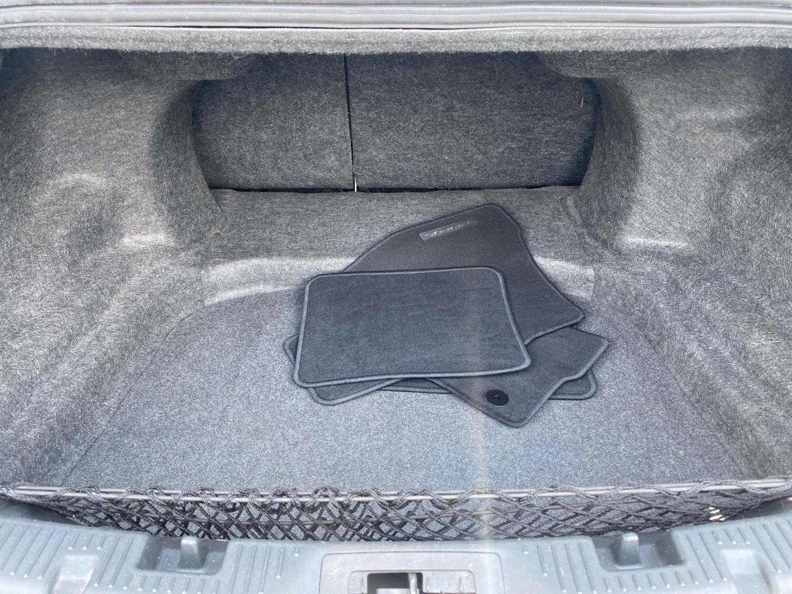 Used 2015 Ford Taurus Limited FWD image 10