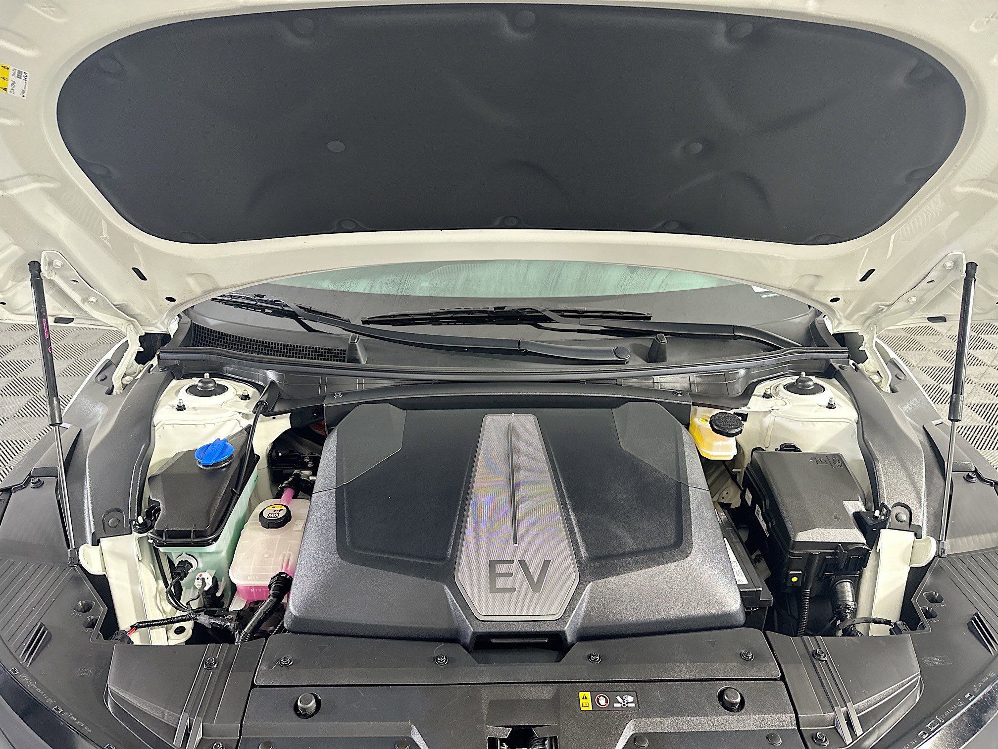 Used 2024 Kia EV6 Light RWD image 33