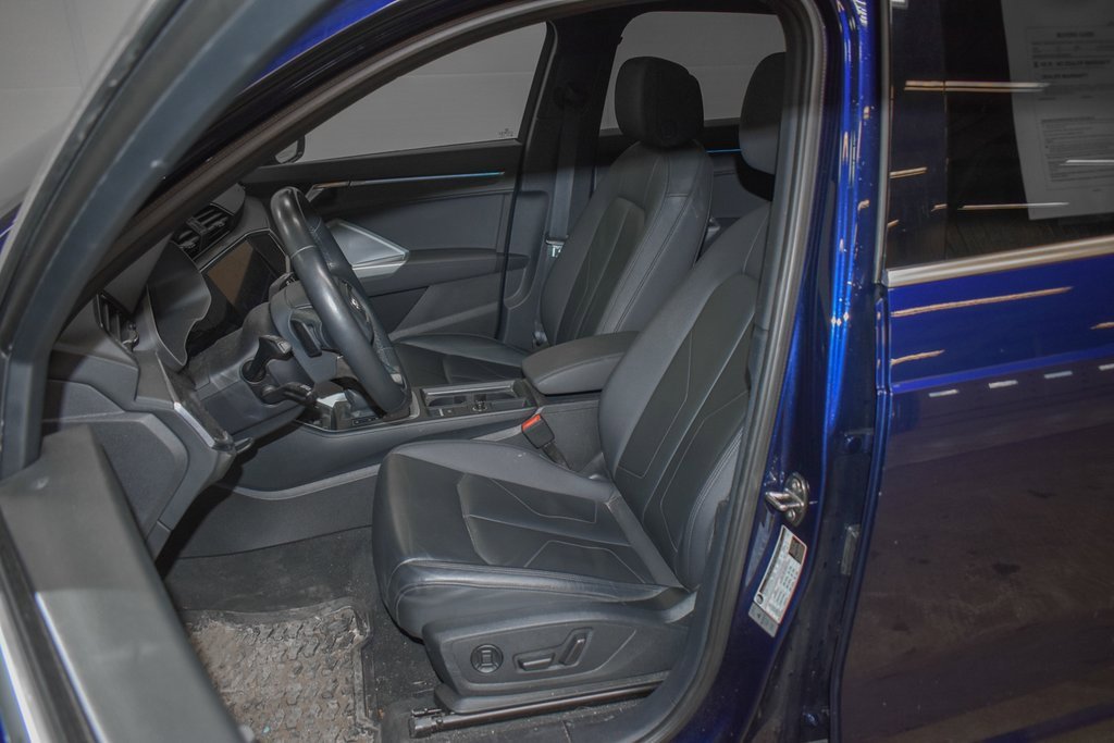 Used 2022 Audi Q3 2.0T Premium Plus w/ Premium Plus Package image 19