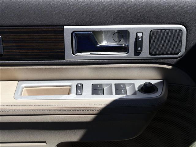 Used 2009 Lincoln MKX 2WD image 12