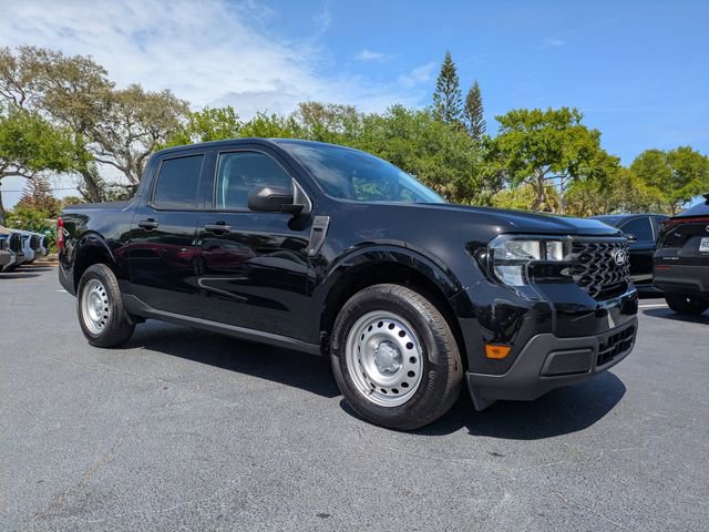 Used 2025 Ford Maverick XL image 2