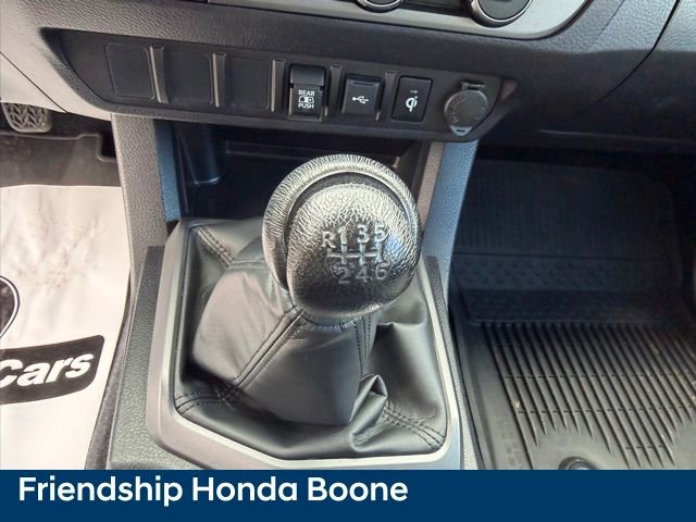 Used 2022 Toyota Tacoma TRD Off-Road AWD/4WD image 20
