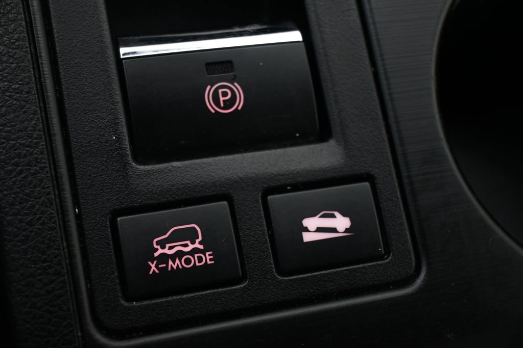 Used 2019 Subaru Outback 3.6R Limited AWD/4WD image 34