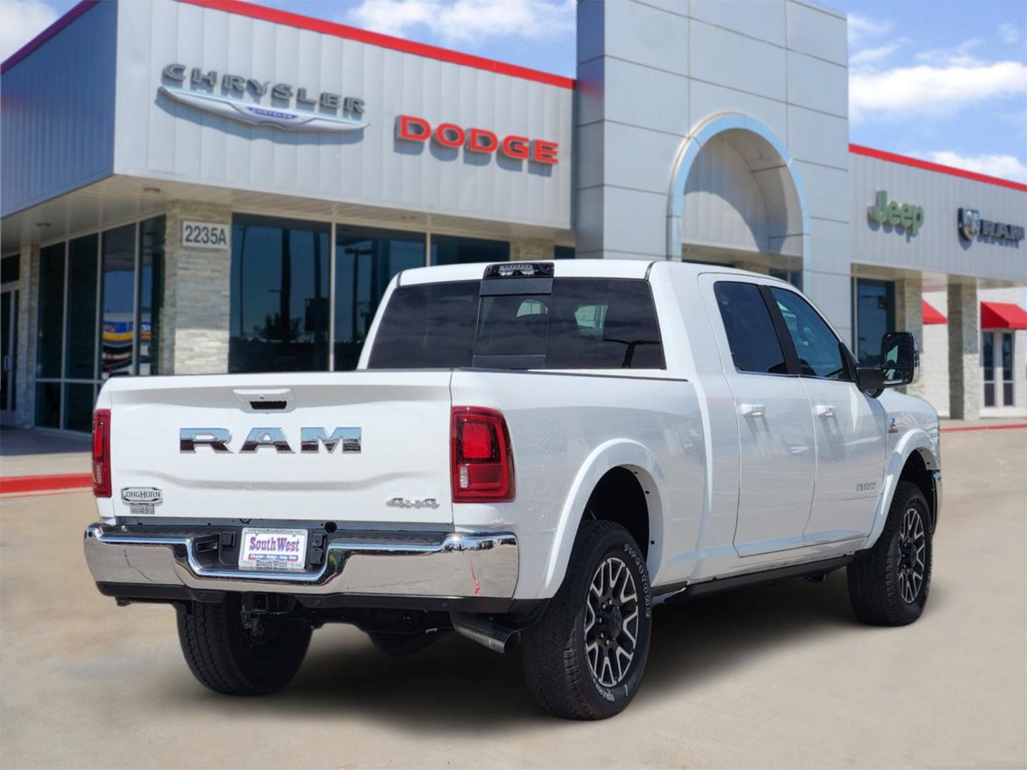 New 2026 RAM 2500 Limited AWD/4WD image 5