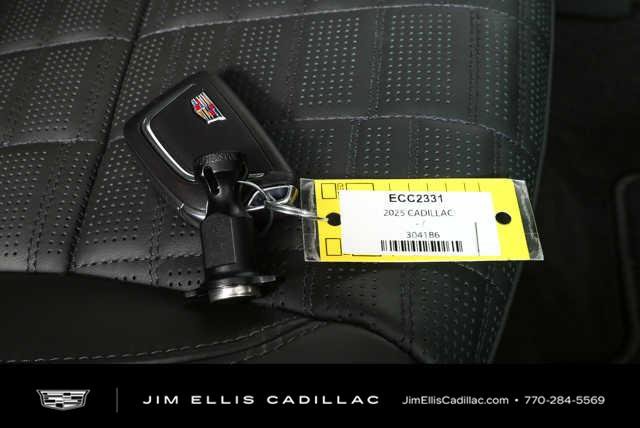 Certified 2026 Cadillac Escalade ESV Platinum Sport AWD/4WD image 38