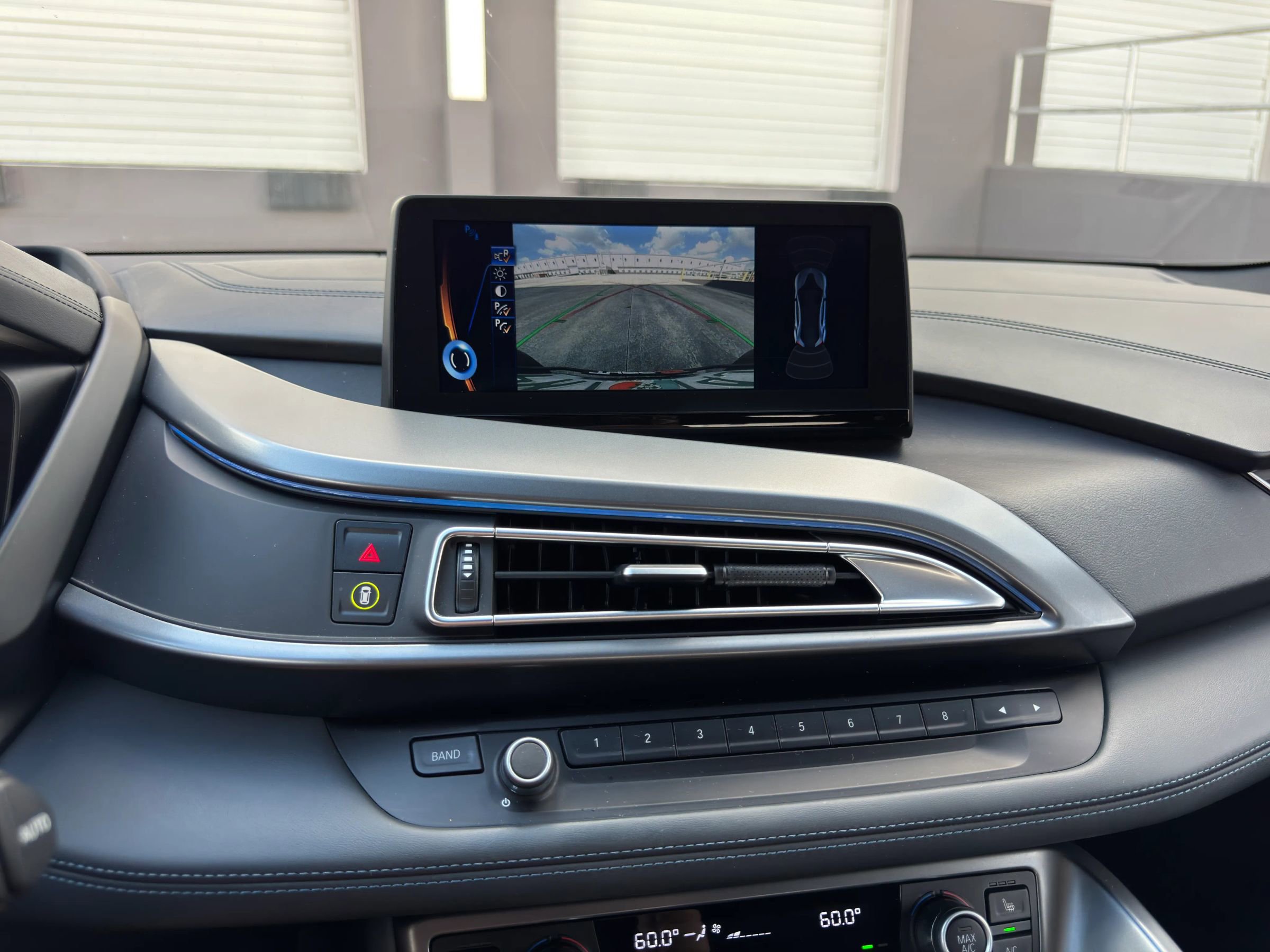 Used 2015 BMW i8 image 19