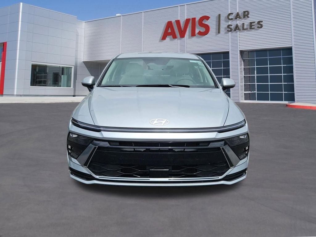 Used 2025 Hyundai Sonata SEL FWD image 10