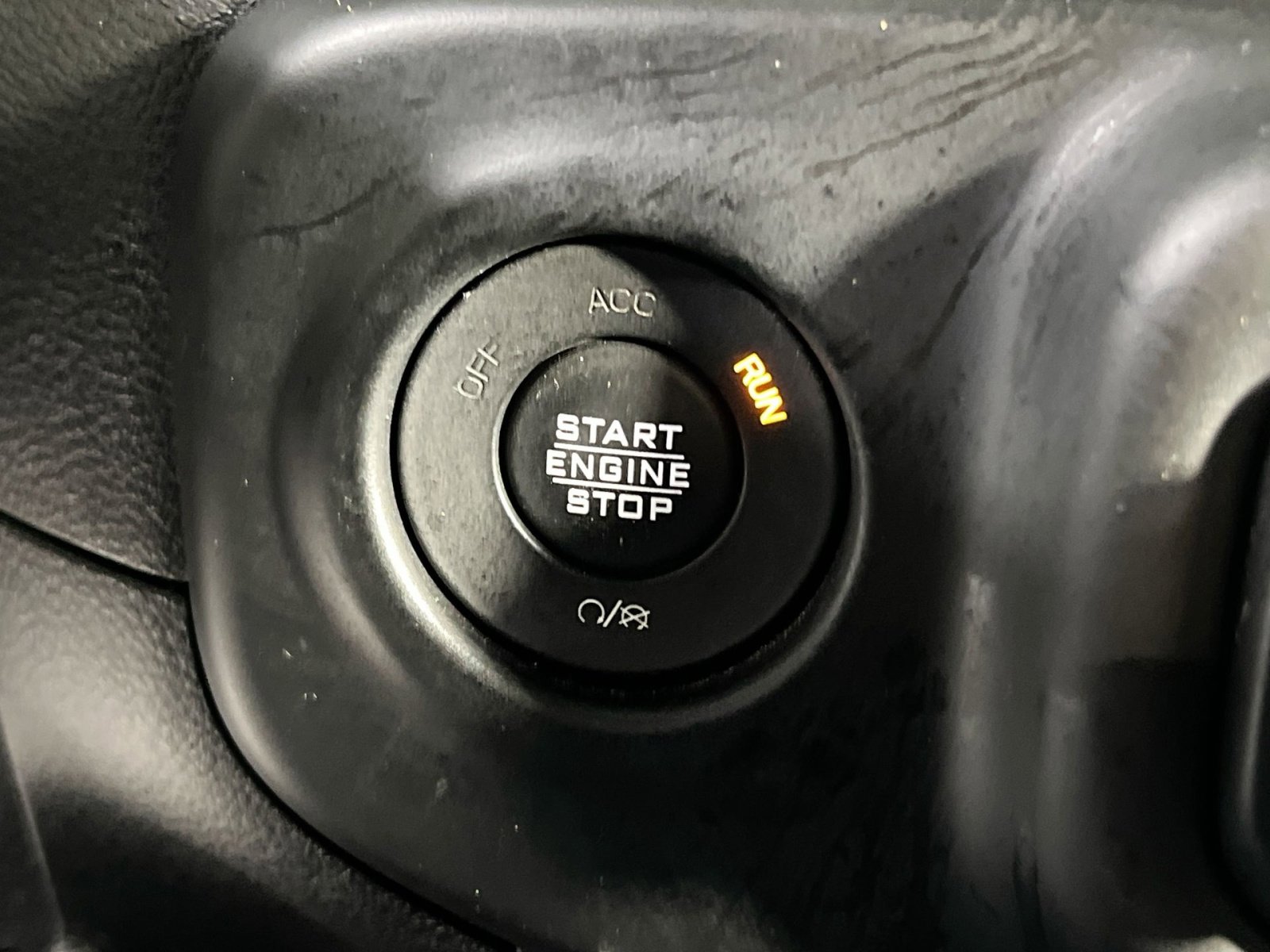 Used 2020 Jeep Wrangler Unlimited Sahara image 34