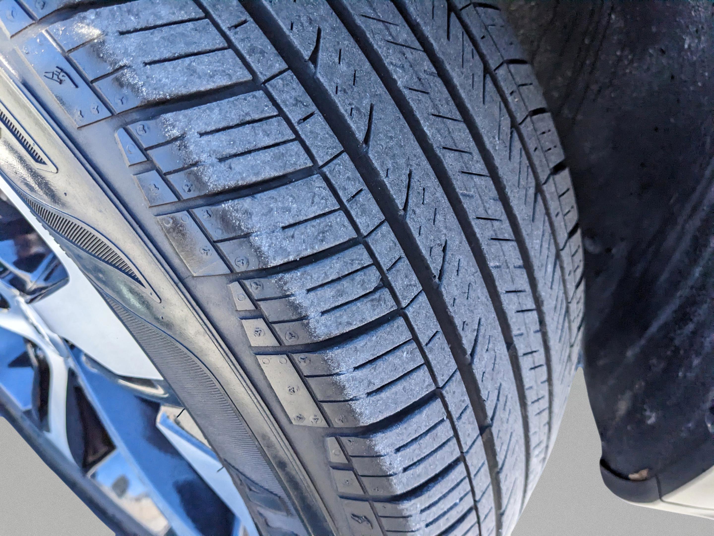 Used 2024 Chevrolet Trax RS image 32