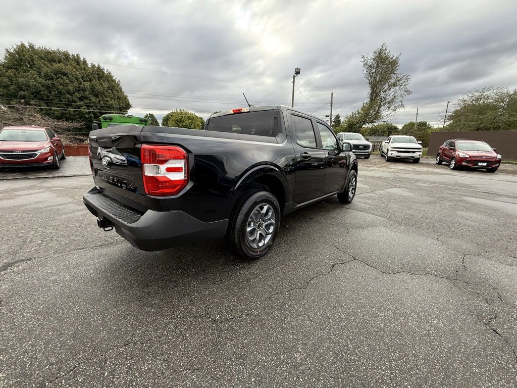 New 2025 Ford Maverick XLT image 6
