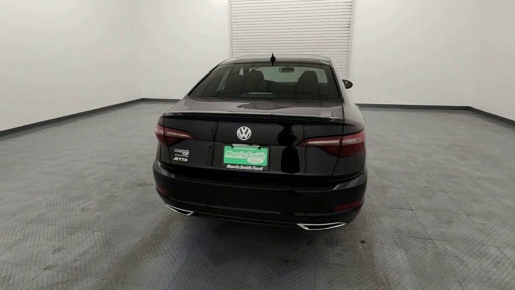 Used 2021 Volkswagen Jetta R-Line image 7