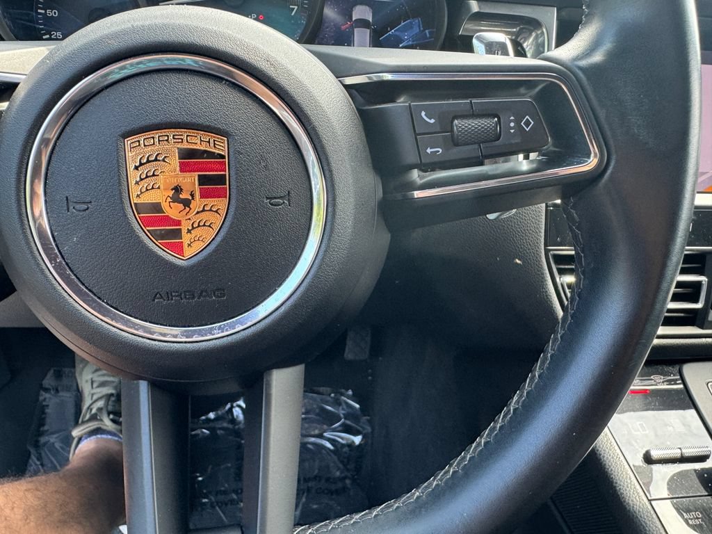 Used 2022 Porsche Macan AWD/4WD image 23