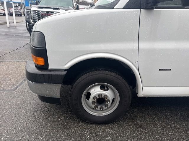 New 2025 GMC Savana 3500 w/ Power Convenience Package image 18