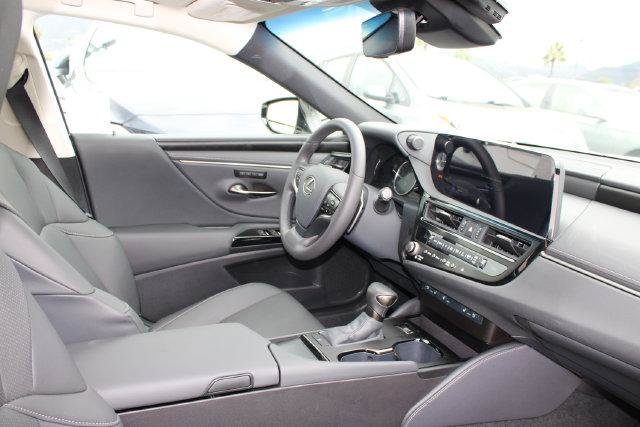 Certified 2025 Lexus ES 350 w/ Premium Package FWD image 5