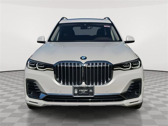 Used 2022 BMW X7 xDrive40i w/ Parking Assistance Package image 2