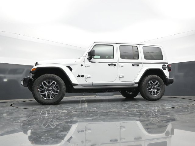 New 2026 Jeep Wrangler Unlimited Sahara AWD/4WD image 42
