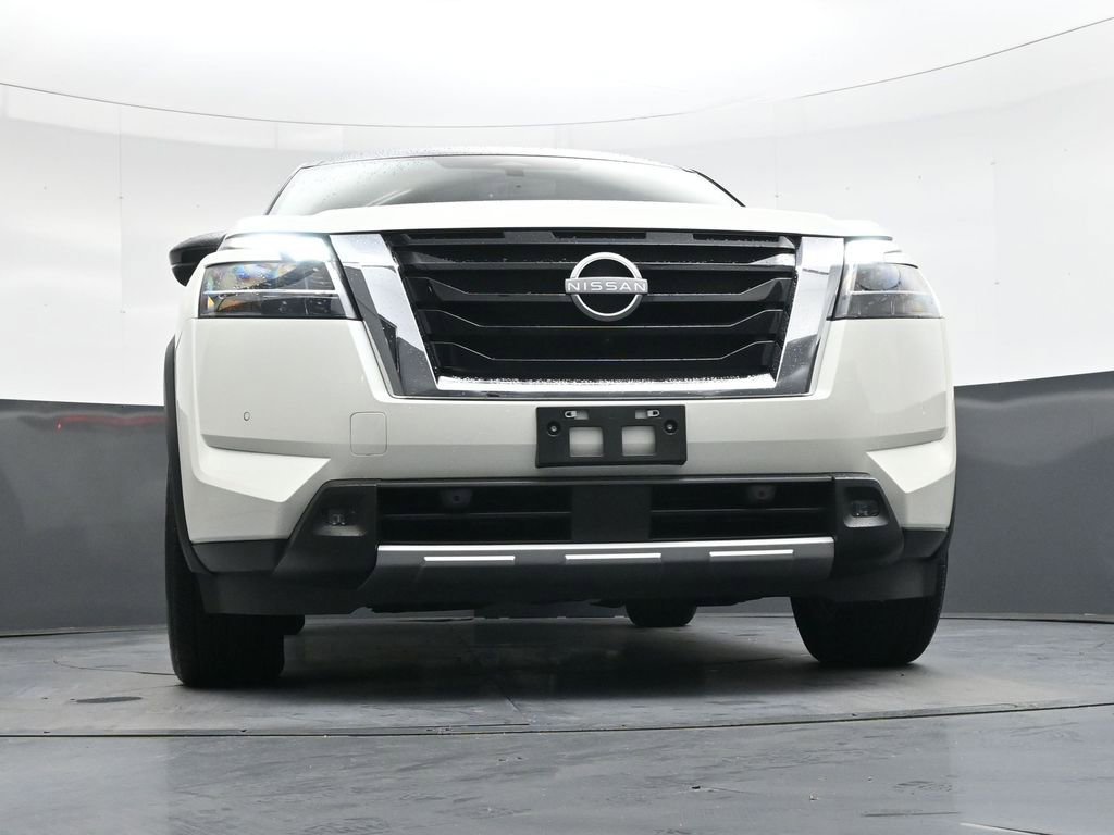 Used 2024 Nissan Pathfinder SL image 45